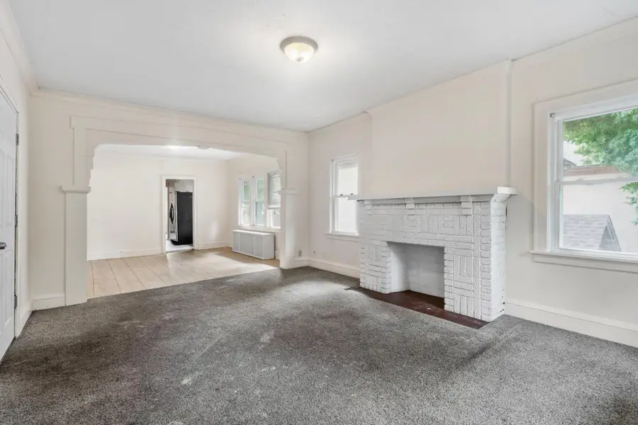 918 Queen Avenue N, Minneapolis, MN 55411 - #2