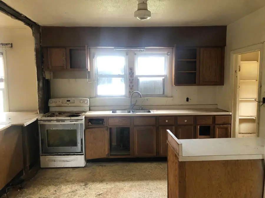 2626 6th Avenue E, Hibbing, MN 55746 - #2