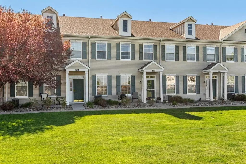 1708 Countryside Drive, Shakopee, MN 55379 - #1