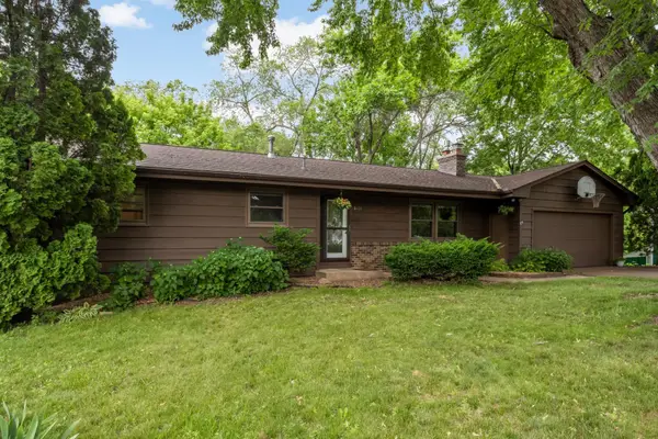 1616 Circle Drive, Burnsville, MN 55337