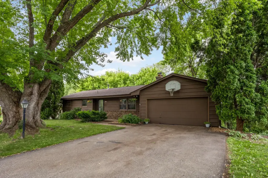 1616 Circle Drive, Burnsville, MN 55337 - #2