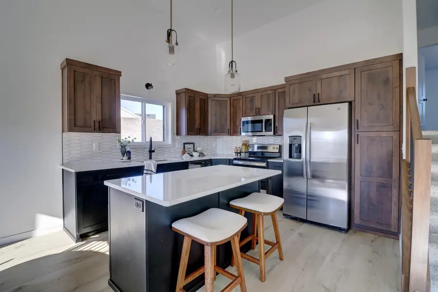 6826 Selkirk Drive S, Fargo, ND 58104 - #3