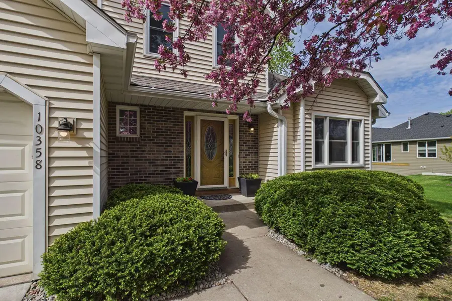 10358 Lee Drive, Eden Prairie, MN 55347 - #2