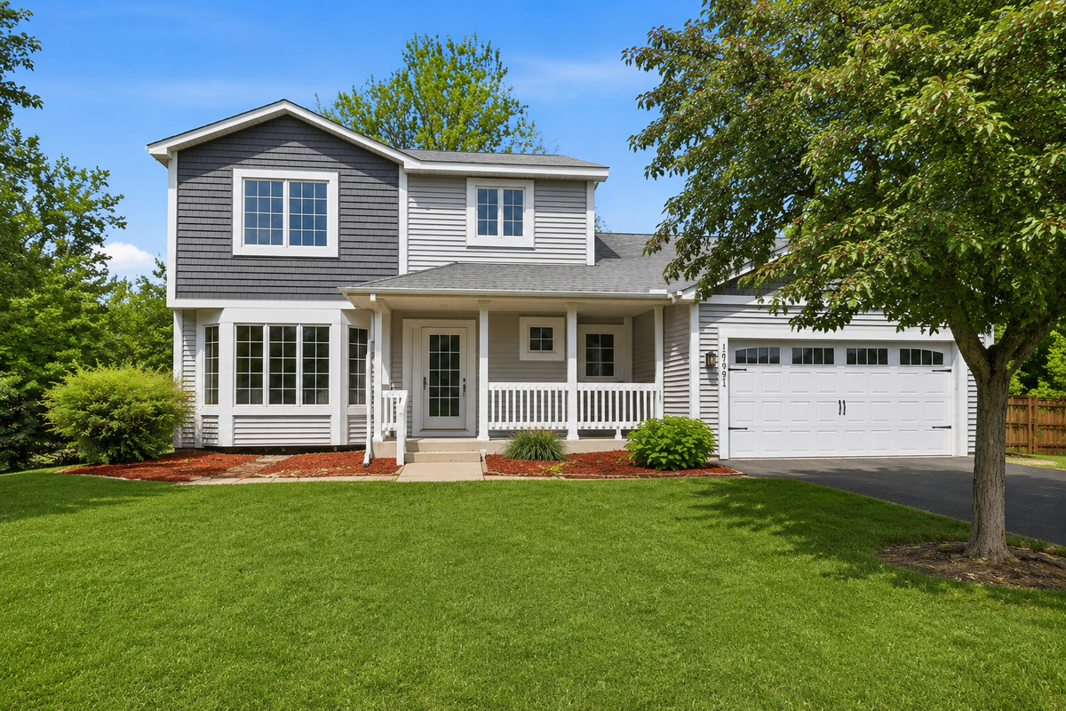 16491 Hutchinson Drive, Lakeville, MN 55044 - #1