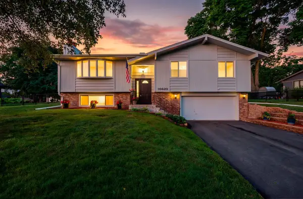 16620 N Hillcrest Court, Eden Prairie, MN 55346