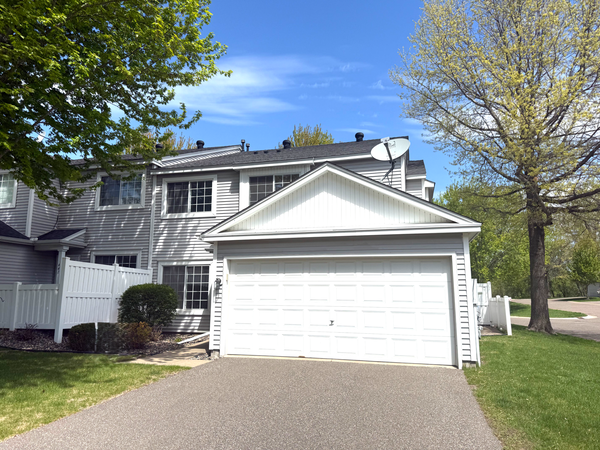443 Leeward Trail, Woodbury, MN 55129