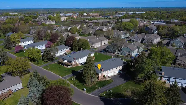 1812 E 123rd Street, Burnsville, MN 55337