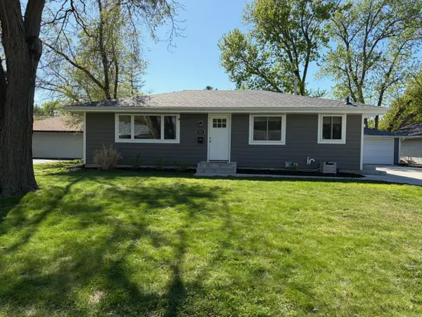 10016 Pillsbury Avenue S, Bloomington, MN 55420