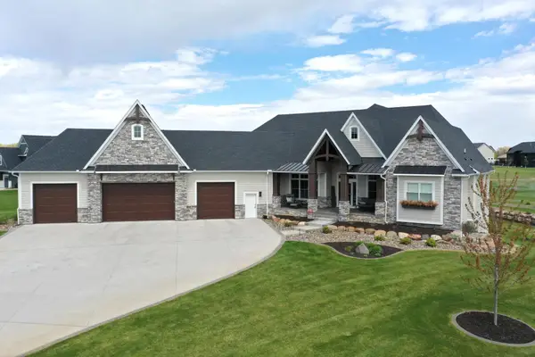 4435 167th Avenue Nw, Andover, MN 55304