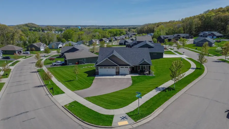 2739 Highclere Drive, Eau Claire, WI 54703 - #2
