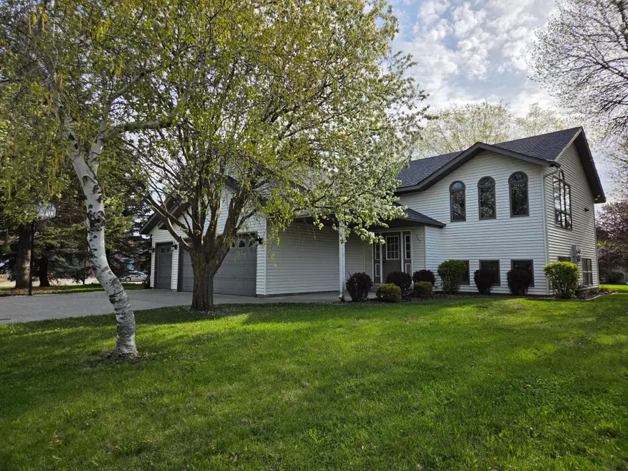 707 W Welco Drive, Montgomery, MN 56069 - #2