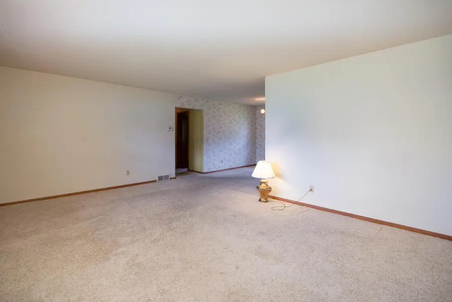 2208 Clare Drive, North Mankato, MN 56003 - #3
