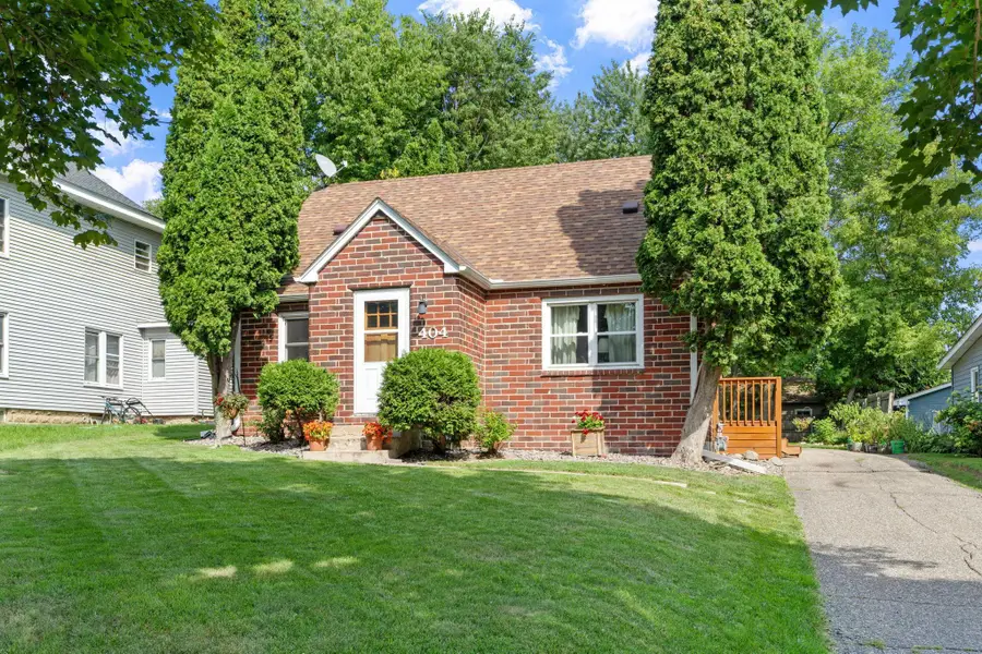 404 4th Avenue Nw, Buffalo, MN 55313 - #2