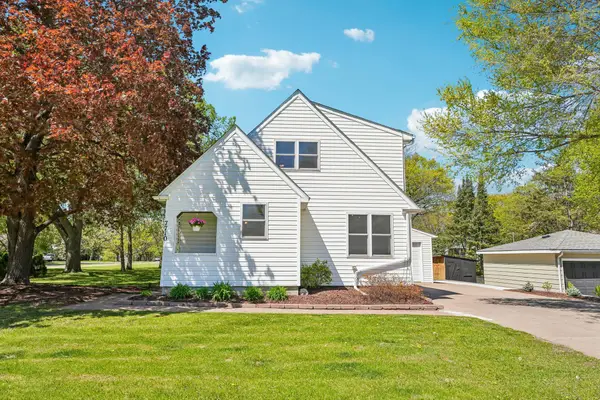 7710 Groveland Road, Mounds View, MN 55112