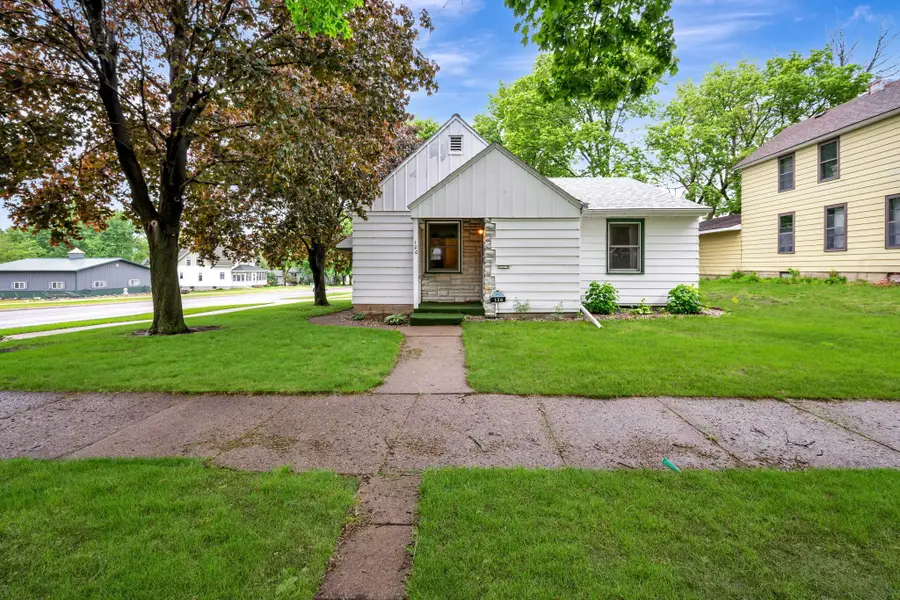 120 W 9th Street, Fairmont, MN 56031 - #3