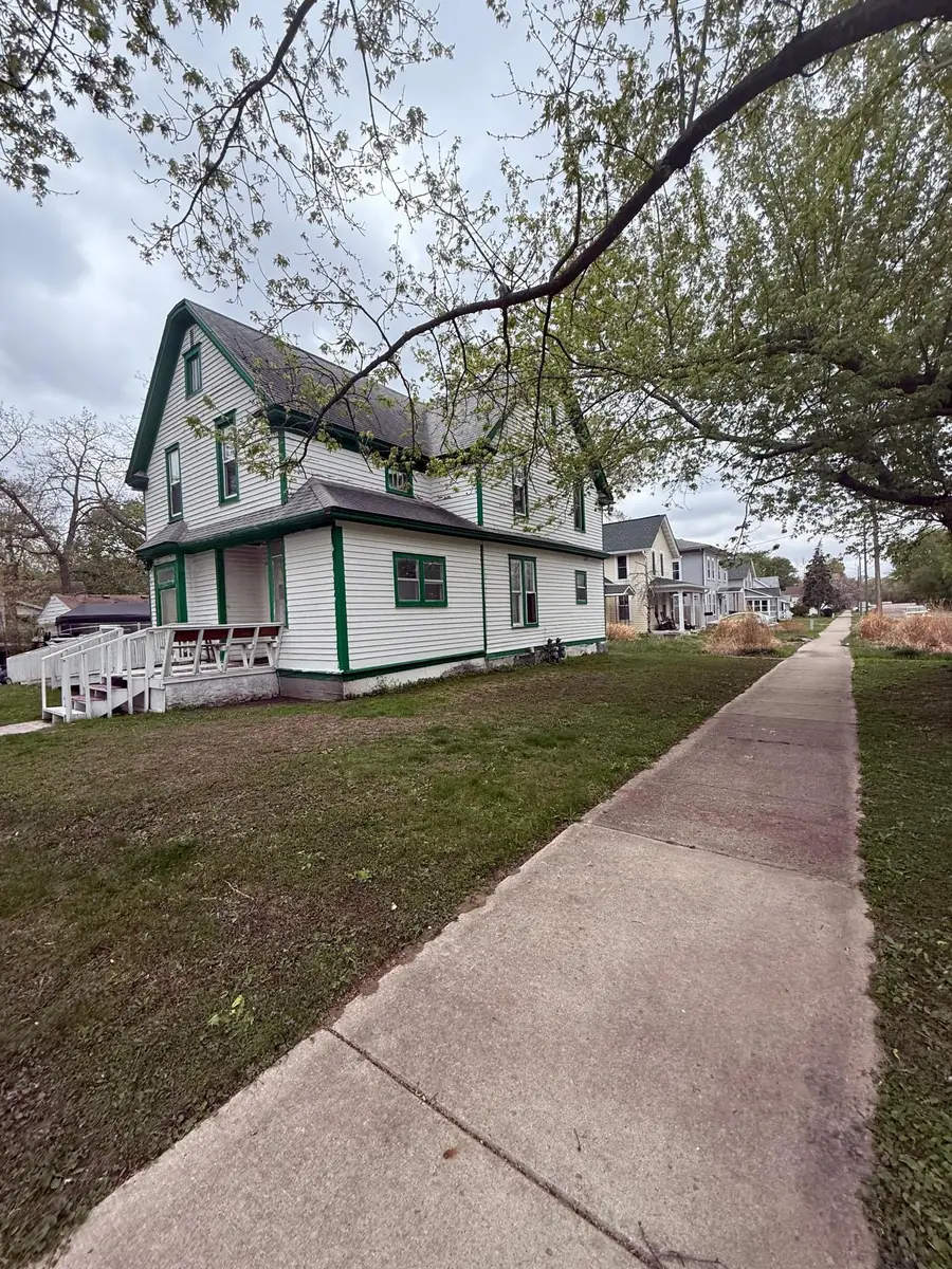 14 6th Avenue Nw, Faribault, MN 55021 - #2