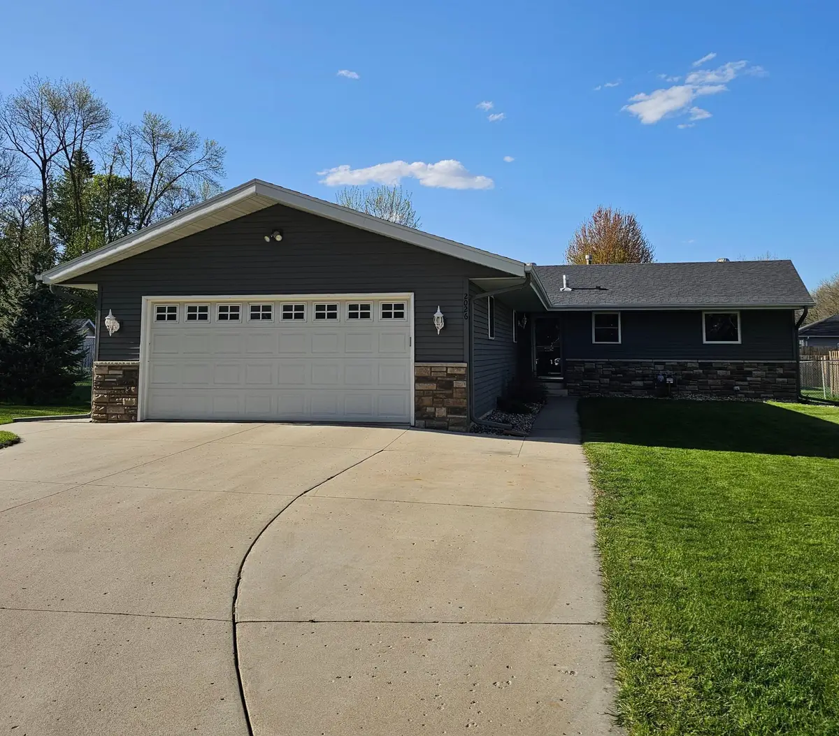 2026 5th Street Sw, Willmar, MN 56201 - #1