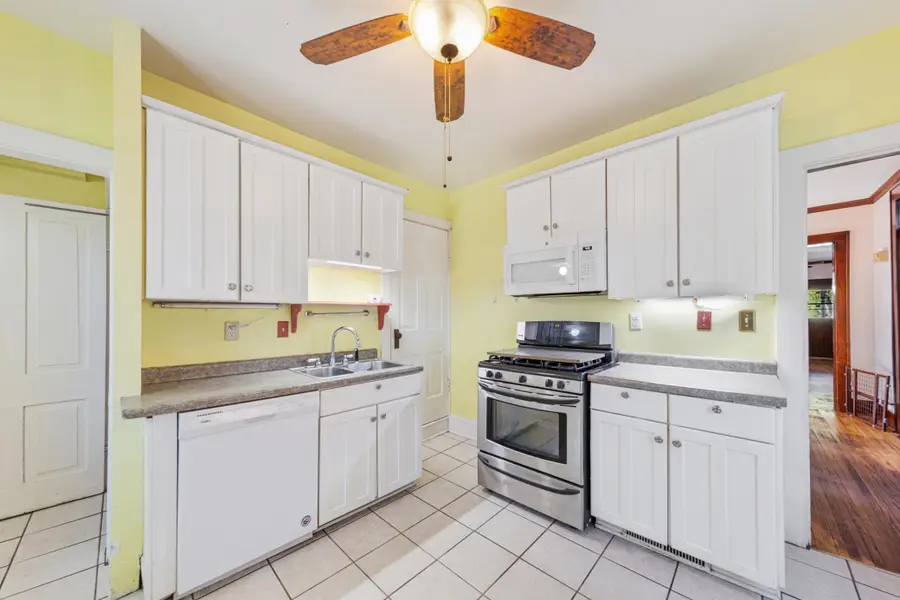 415 Division Street W, Faribault, MN 55021 - #3