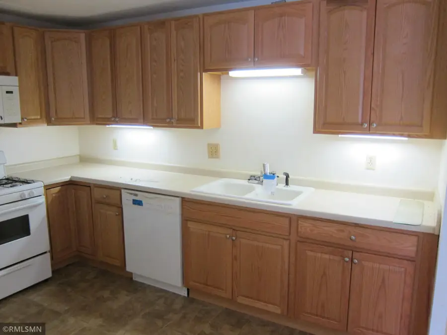 4004 Foss Road #102, Saint Anthony, MN 55421 - #3