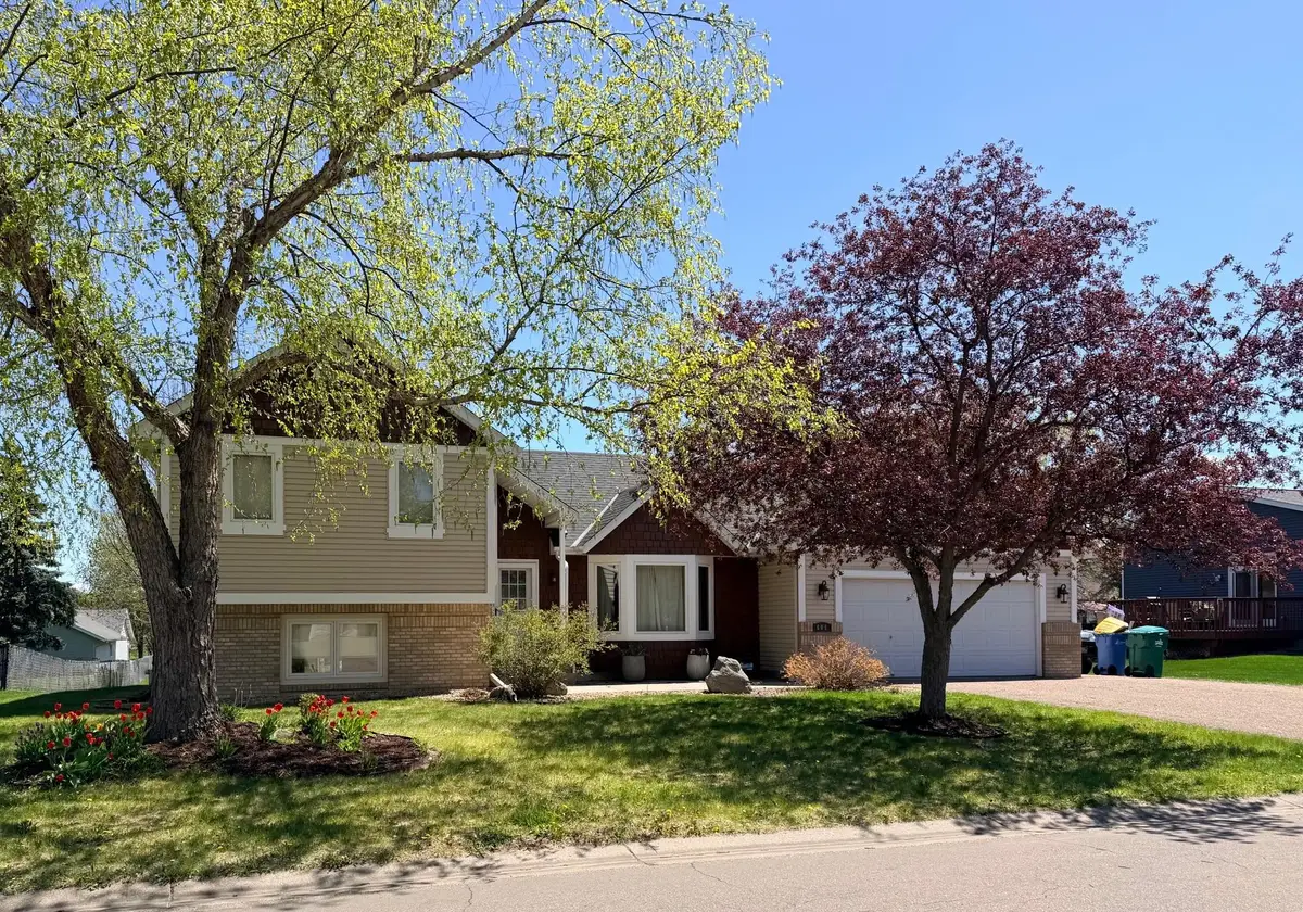 604 4th Street Sw, Saint Michael, MN 55376 - #1
