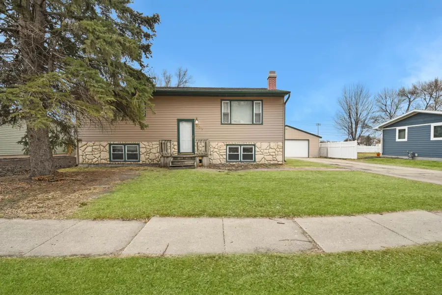 202 5th Street E, West Fargo, ND 58078 - #2