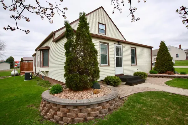 102 4th Avenue Se, Lidgerwood, ND 58053