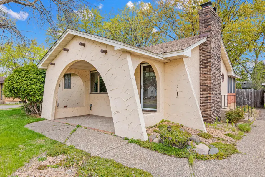 7012 Newton Avenue N, Brooklyn Center, MN 55430 - #3