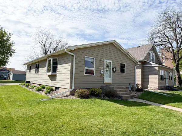 1224 3rd Avenue, Worthington, MN 56187
