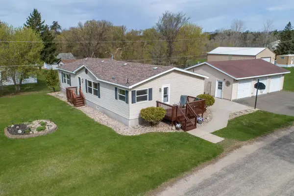 211 E Central Avenue, Clitherall, MN 56524