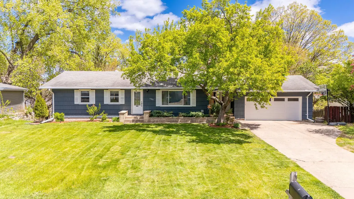 1782 Onacrest Curve, Maplewood, MN 55117 - #1