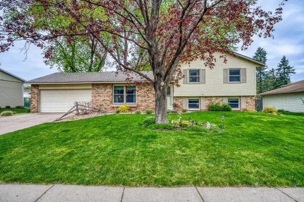 6285 137th Street W, Apple Valley, MN 55124