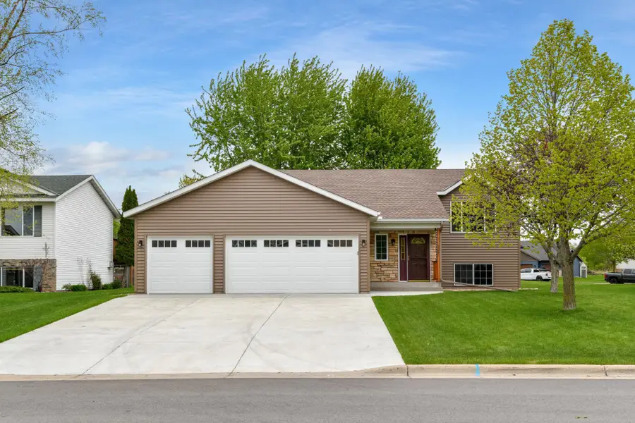 646 7th Avenue S, Sartell, MN 56377 - #2
