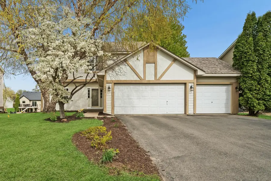 221 Butternut Circle, Carver, MN 55315 - #2