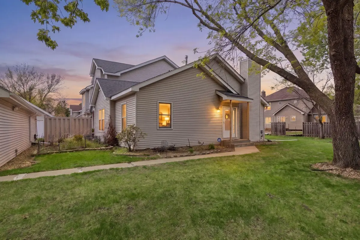10270 Arrowwood Drive, Eden Prairie, MN 55347 - #1