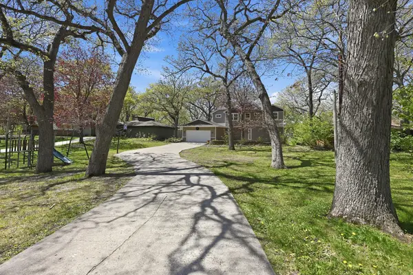 71 B Street, Saint Paul, MN 55106