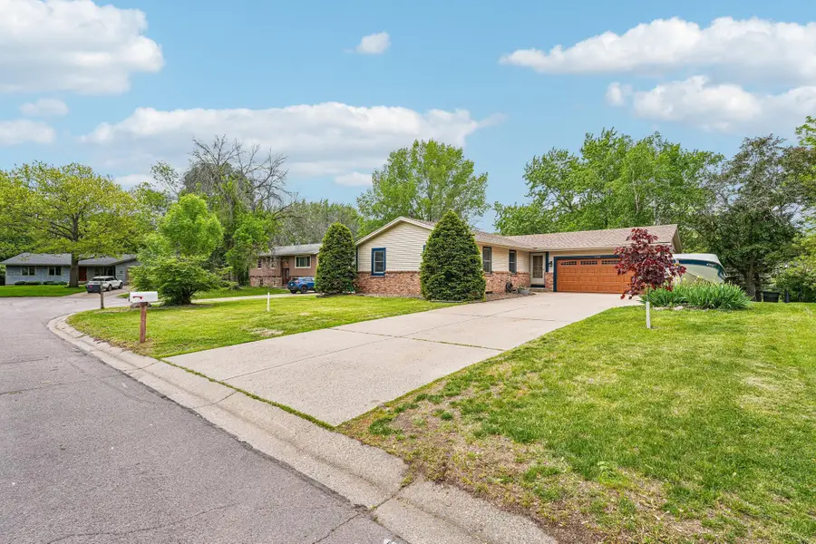14725 Dory Court, Apple Valley, MN 55124 - #2
