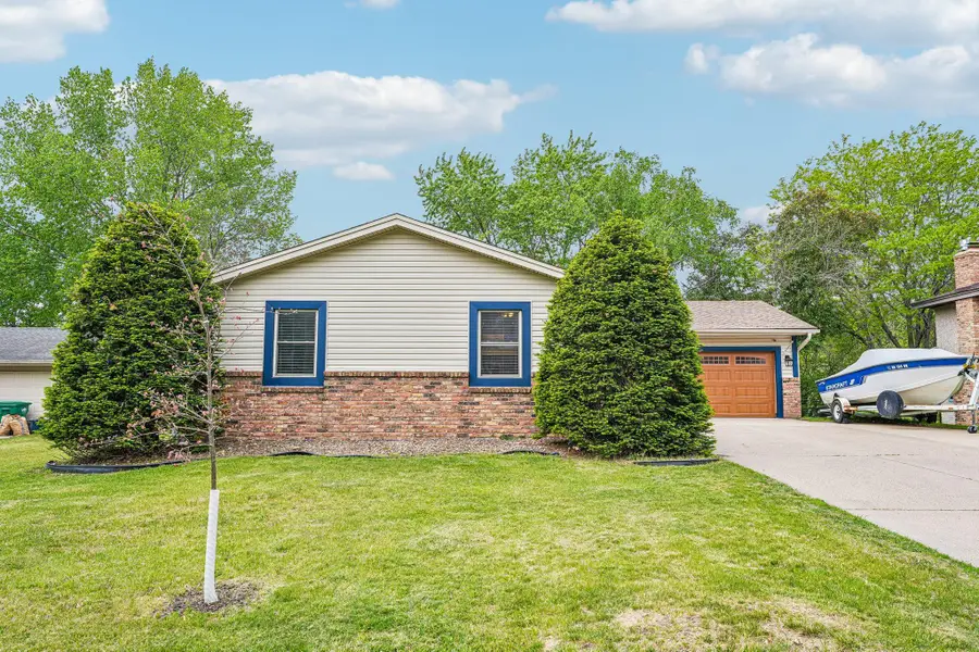 14725 Dory Court, Apple Valley, MN 55124 - #3