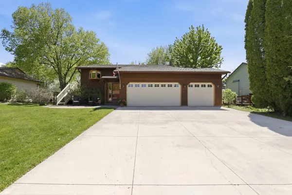 1564 Lamotte Circle, Hugo, MN 55038