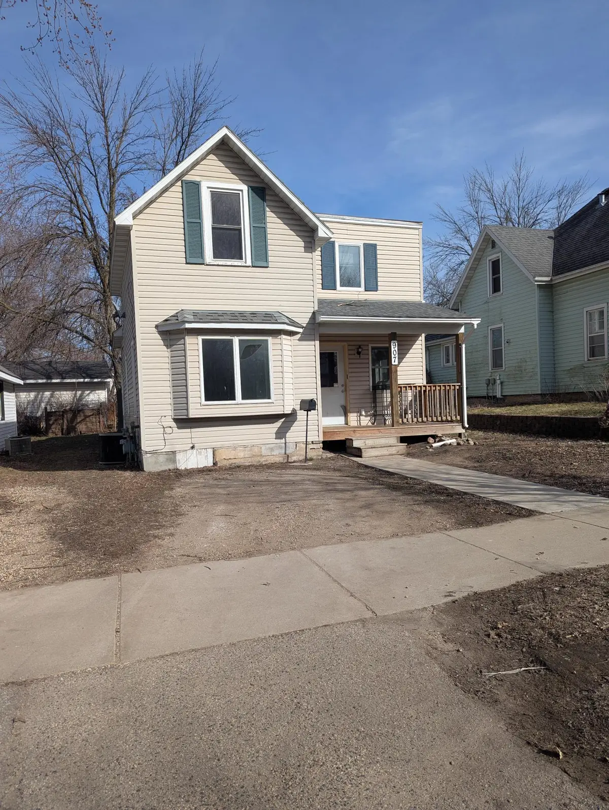 907 2nd Avenue Nw, Faribault, MN 55021 - #1