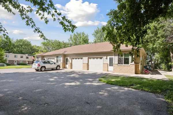 914 1/2 3rd Avenue Ne, Buffalo, MN 55313