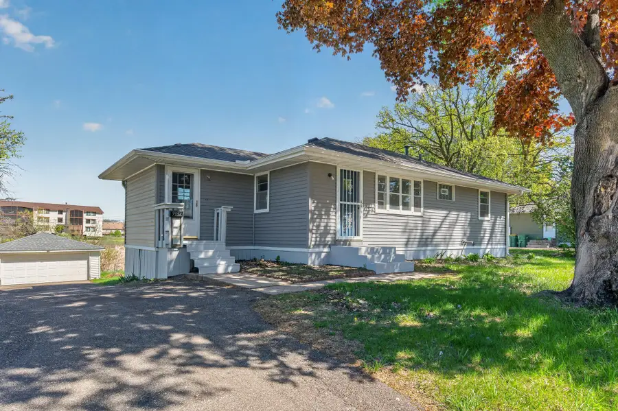 5932 Perry Avenue N, Crystal, MN 55429 - #2