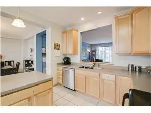 1679 Village Trail E #2, Maplewood, MN 55109 - #2