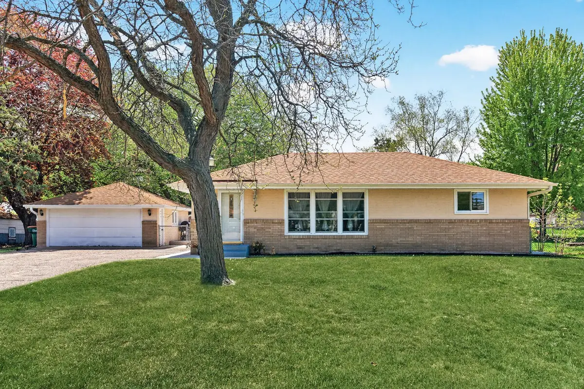 50 98th Avenue Ne, Blaine, MN 55434 - #1