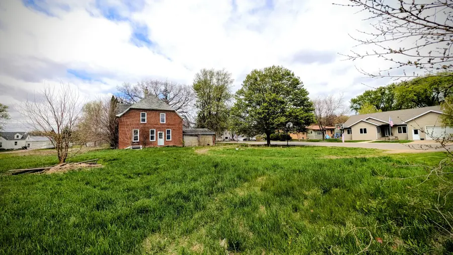 255 5th Street N, Butterfield, MN 56120 - #2