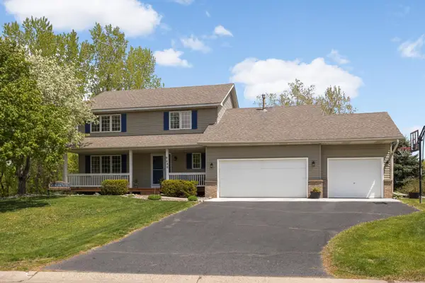 9080 Parkside Drive, Woodbury, MN 55125