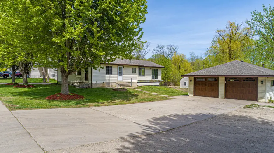 913 Western Avenue Nw, Faribault, MN 55021 - #3