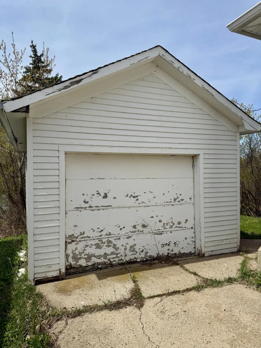 374 6th Avenue Se, Valley City, ND 58072 - #2