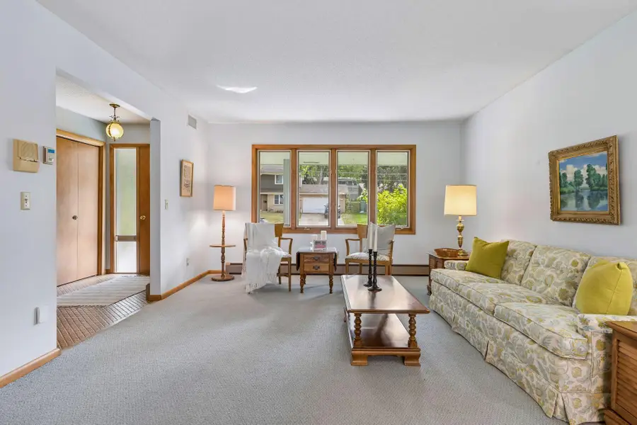 3845 Crystal Lake Boulevard, Robbinsdale, MN 55422 - #3