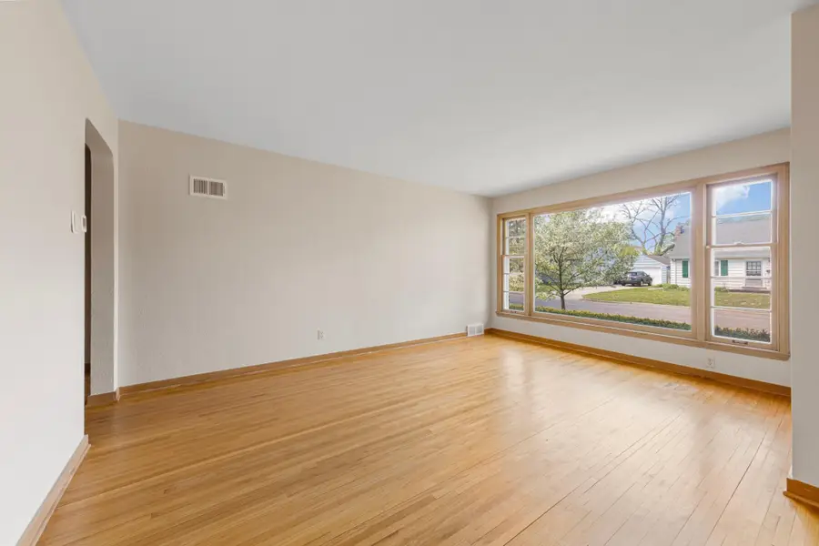 123 Thayer Avenue, Mankato, MN 56001 - #3