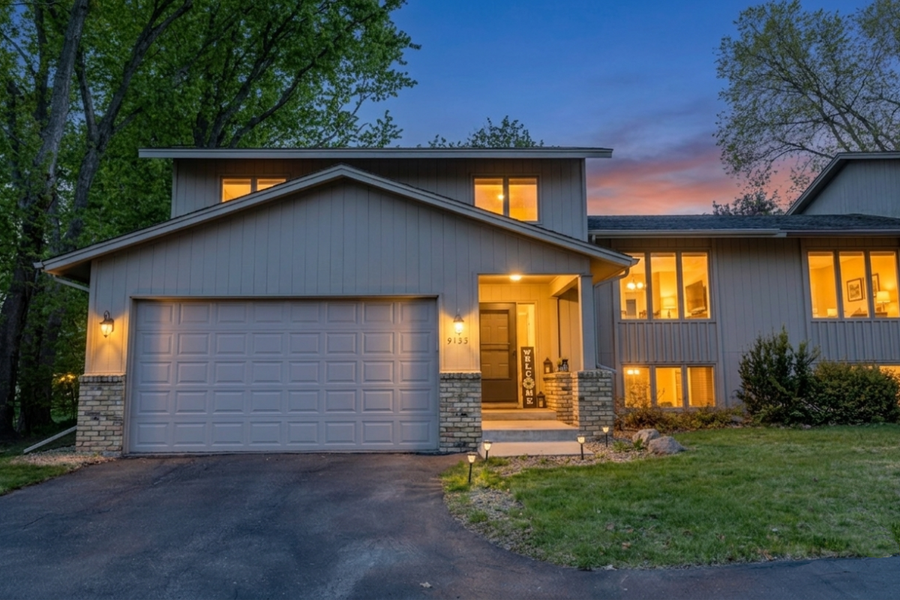9135 36th Avenue N, New Hope, MN 55427 - #2